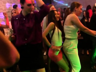 Real cfnm teen blow bbc