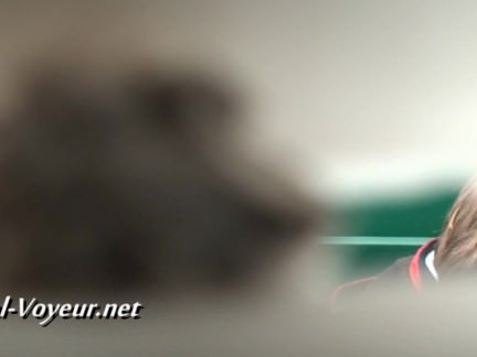 Peeping in the toilet 151-bbc