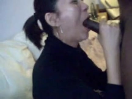 dates25com Amateur asian sucking bbc